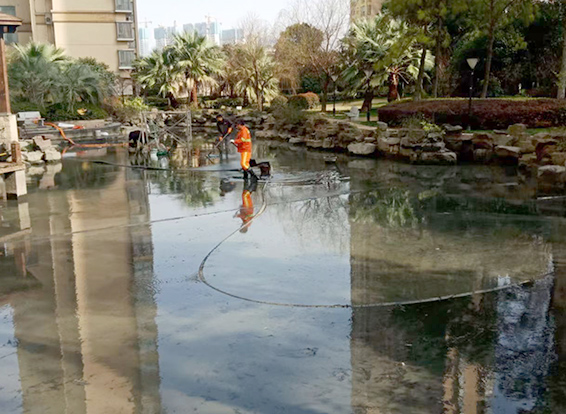 玉环景观池淤泥清理